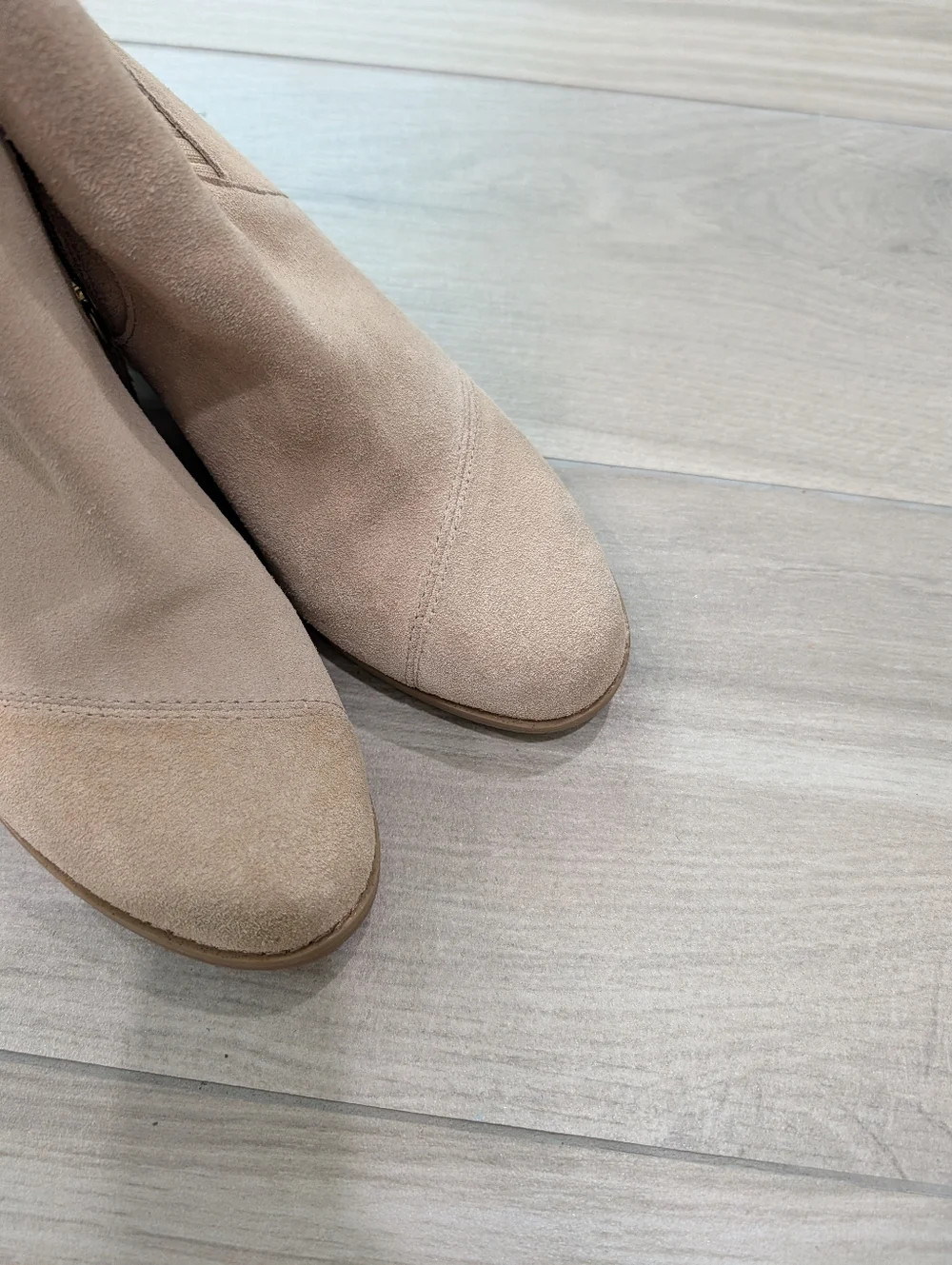 Toms Taupe Wedge Ankle Bootie Size 6.5 - Picture 2 of 7